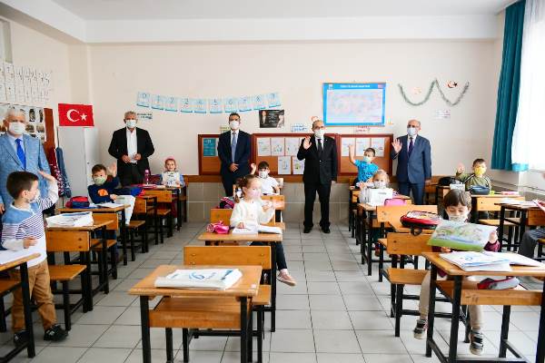Trabzon’da okulum temiz sertifika töreni düzenlendi