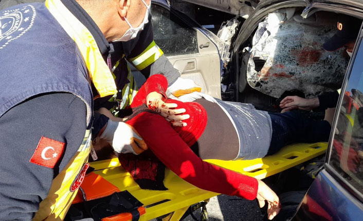 Burdur'da feci kaza: 1 ölü, 2 yaralı