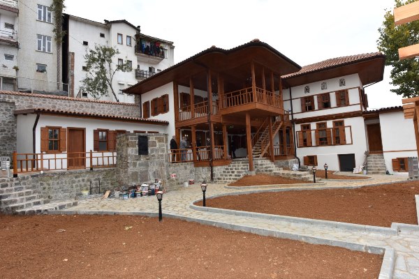 Trabzon'da tarihi konak restore ediliyor