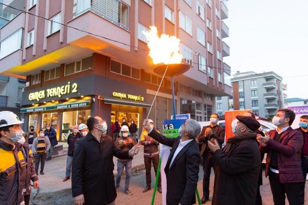 Akçaabat'ta doğalgaz ateşi yandı