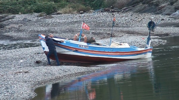 Giresun'da balıkçılar limanda mahsur kaldı