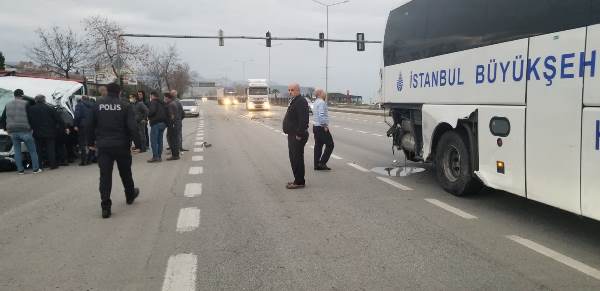 Giresun'da kamyonet otobüse çarptı: 2 yaralı