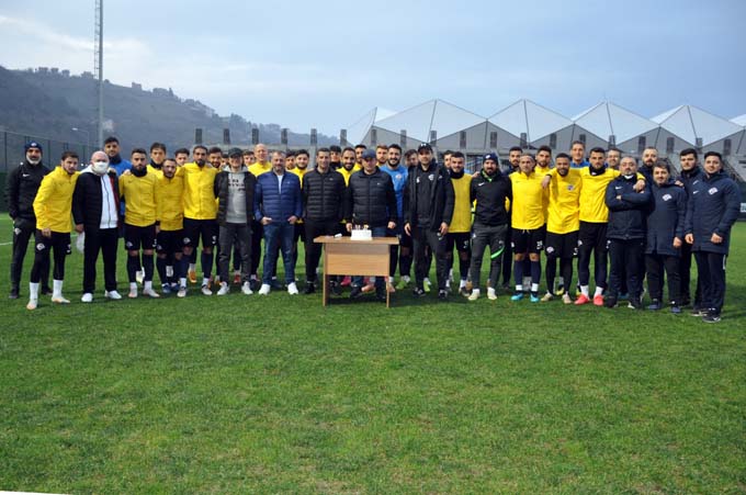 Hekimoğlu Trabzon'da önce kutlama sonra antrenman