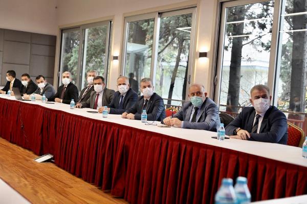 İBB, İYİ Partili 16 belediye başkanını ağırladı