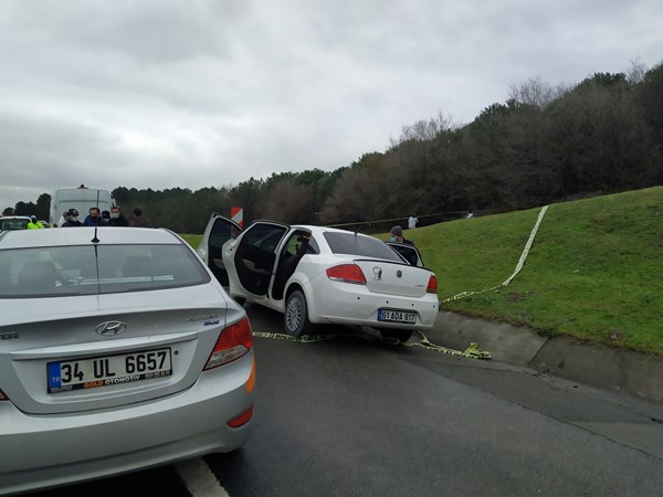 Trabzon plakalı araçta şok! Yol kenarında görenler polisi aradı