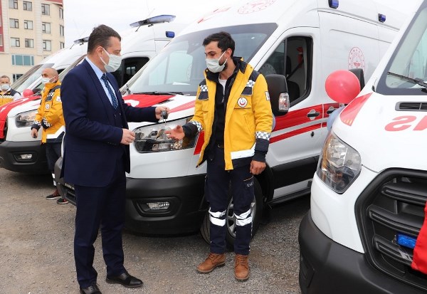 Trabzon'a 6 yeni ambulans
