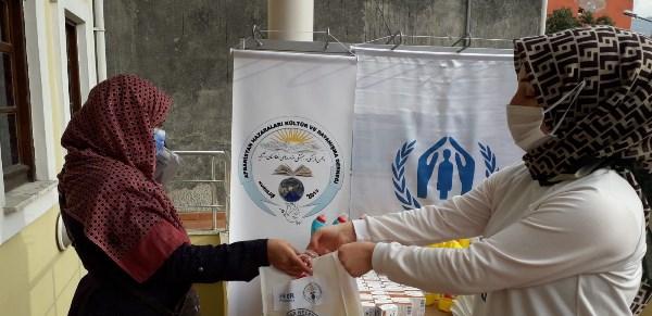 Trabzon’daki mültecilere ısıtıcı yardımı