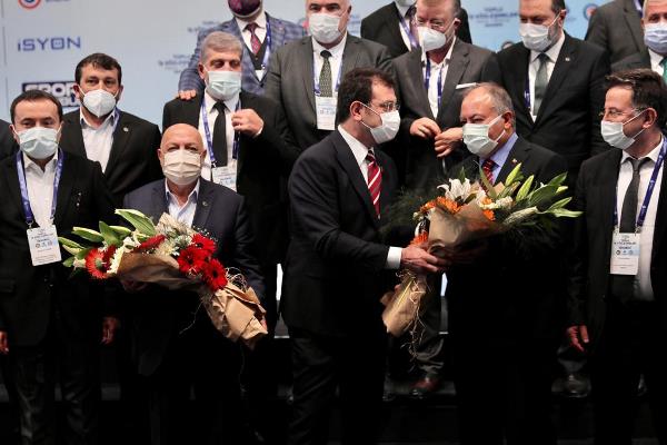 İBB'de toplu sözleşme töreni! “Emek yarışındayız”