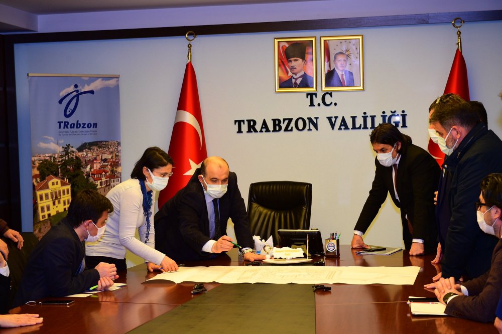 Trabzon Valiliği'nde Şehir Hastanesi toplantısı