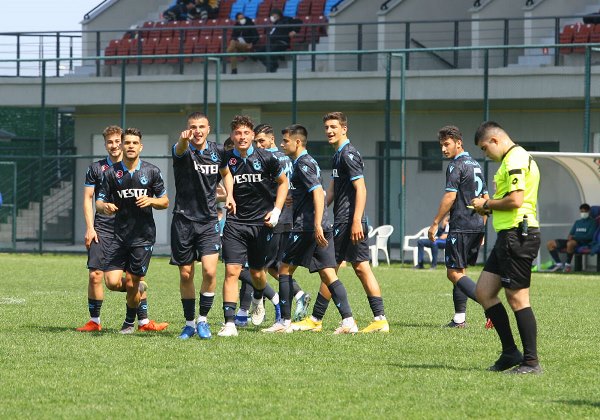 Trabzonspor’un Gençleri Sivasspor’u geçti