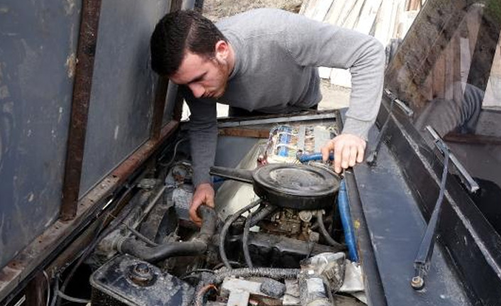Trabzonlu genç hurda malzemeleri toplayıp kamyonet yaptı