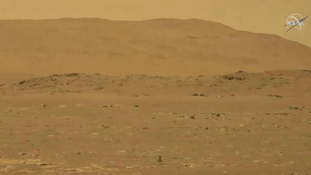 NASA Mars'ta minyatür helikopter uçurmayı başardı