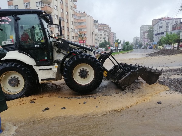 Trabzon'un yağmur suyu sorunu ortadan kalkıyor