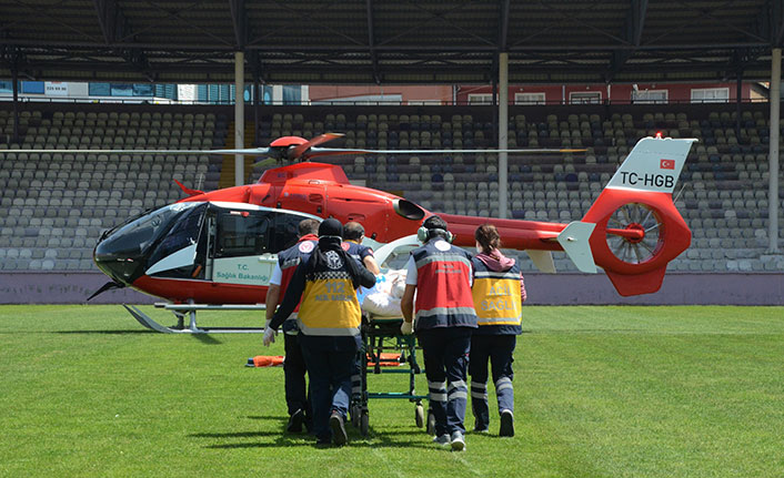 İş kazasında yaralanan işçi için ambulans helikopter havalandı