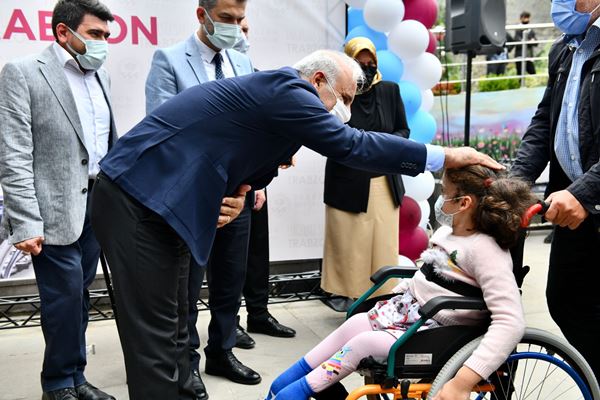 Trabzon'da 15 engelli aracı sahibine ulaştı