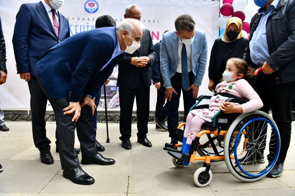 Trabzon'da 15 engelli aracı sahibine ulaştı