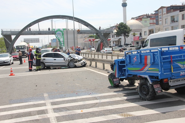 Trabzon plakalı araç kaza yaptı! 6 Yaralı
