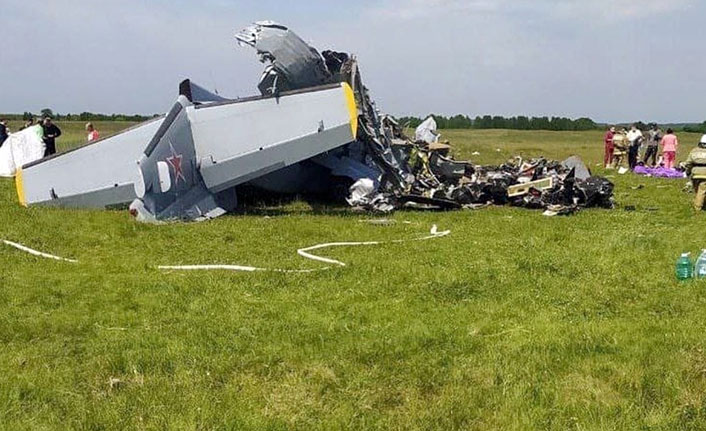 Rusya'da uçak faciası 9 ölü, 15 yaralı