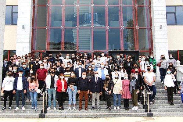 Avrasya Üniversitesi öğrencilerinden yıldızlı teşekkürler