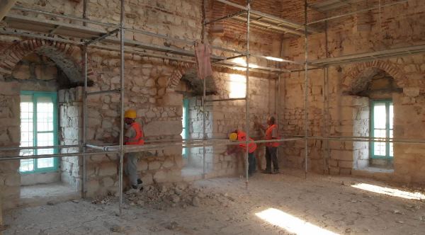 Bayburt'taki tarihi caminin restorasyonda hedef yılsonu