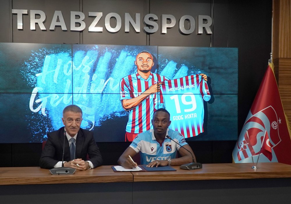 Trabzonspor'da Fode Koita imzayı attı