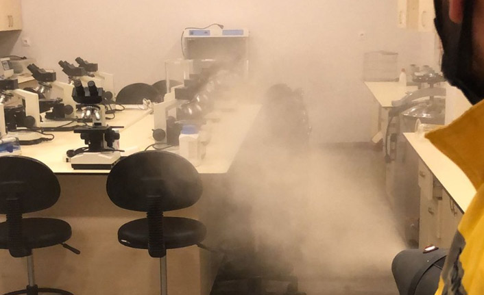 Avrasya Üniversitesi'nde dezenfekte çalışmaları sürüyor