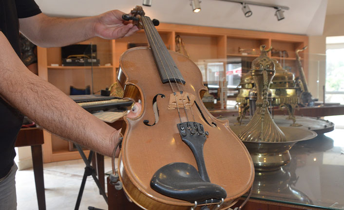 300 yıllık müzik aletleri bu müzede sergileniyor