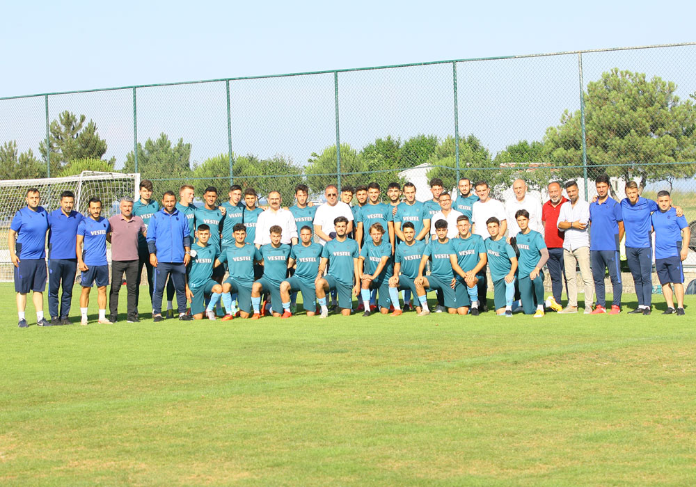 Abdullah Avcı'dan U19'a ziyaret