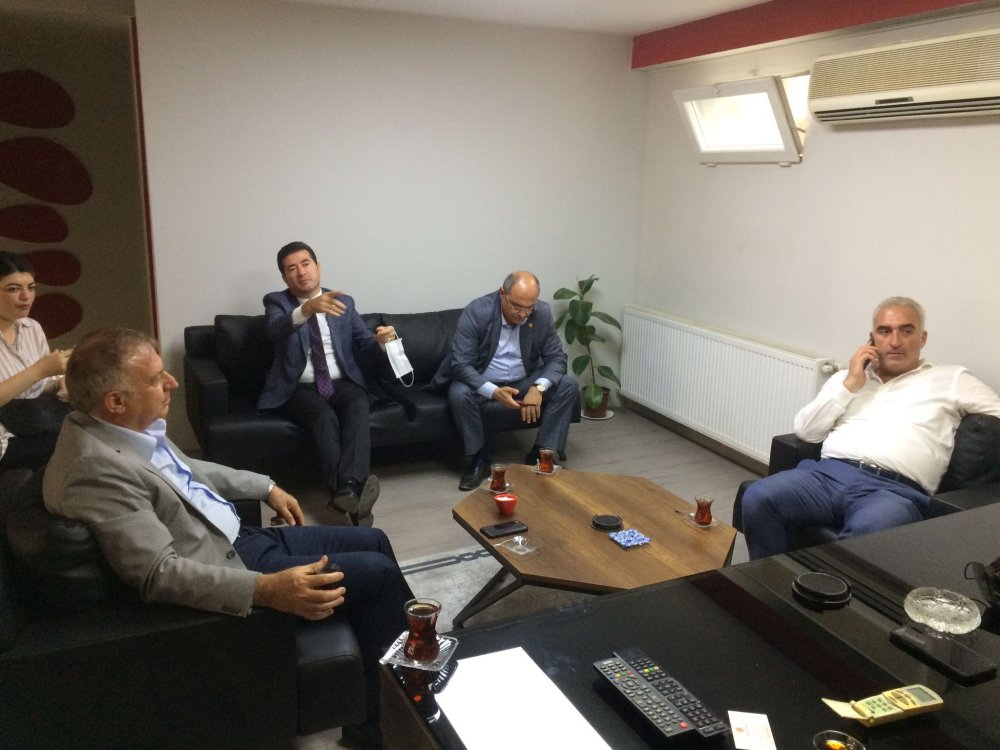 CHP İstanbul Milletvekili Gökhan Zeybek Haber61’e konuştu “Türkiye’yi orta gelir tuzağından çıkarmak istiyoruz”