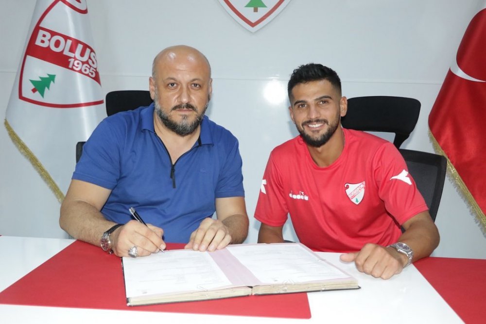 Trabzonsporlu futbolcu Abdurrahim Dursun imzayı attı