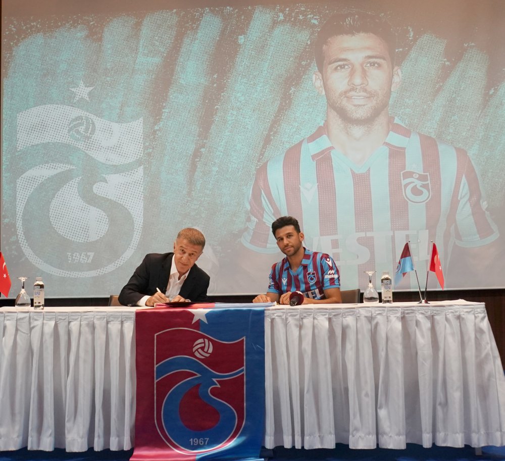 İsmail Köybaşı Trabzonspor'a imza attı: Gururlanıyorum!
