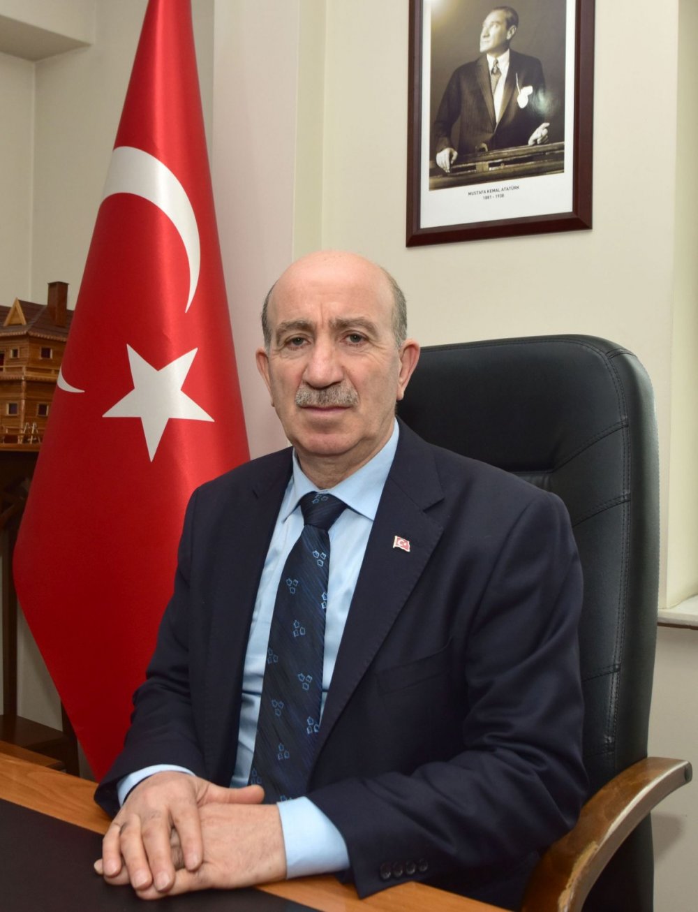 Trabzon'da başkan göreve davet etti! 