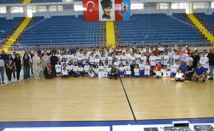 Trabzonspor'da basketbol yaz okulu sona erdi