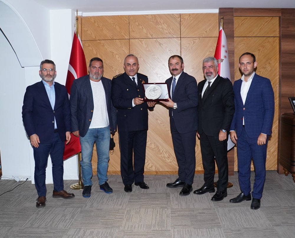 Trabzonspor'dan Emniyet Müdürü Aydoğan'a ziyaret