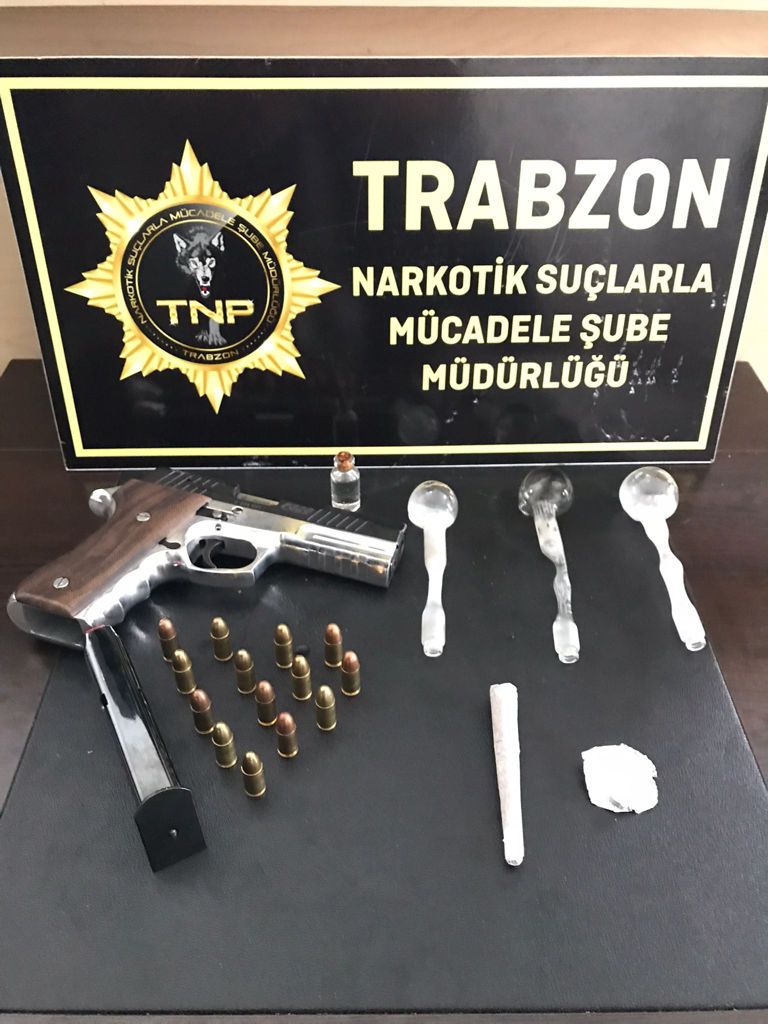 Trabzon’da uyuşturucu operasyonu! 3 kişi gözaltına alındı