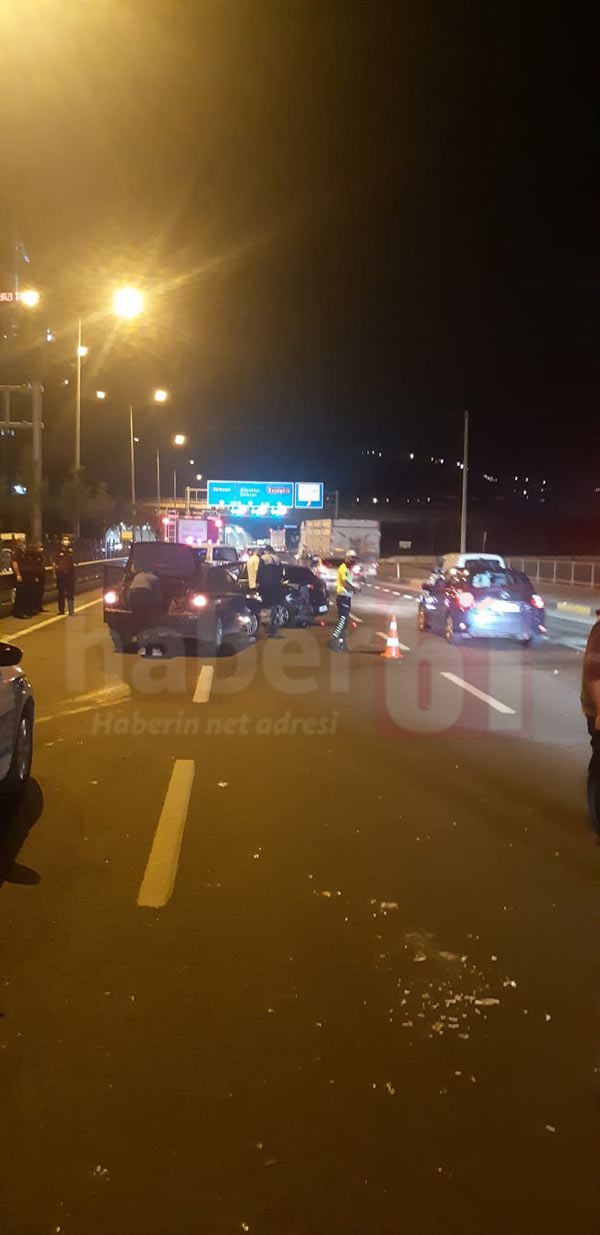 Trabzon’da iki otomobil çarpıştı! 