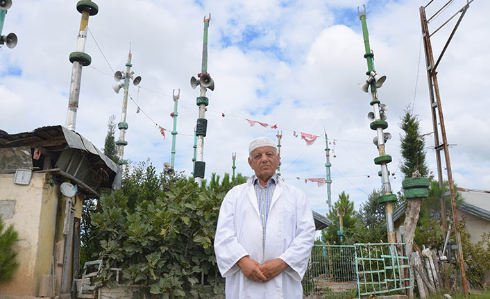 10 minareli mescidi görenler şaşkına dönüyor