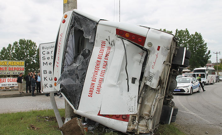 Samsun'da kaza! Tır yolcu otobüsüyle çarpıştı