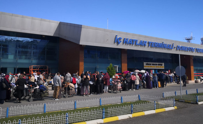 Trabzon Havalimanı'nda bomba ihbarı!