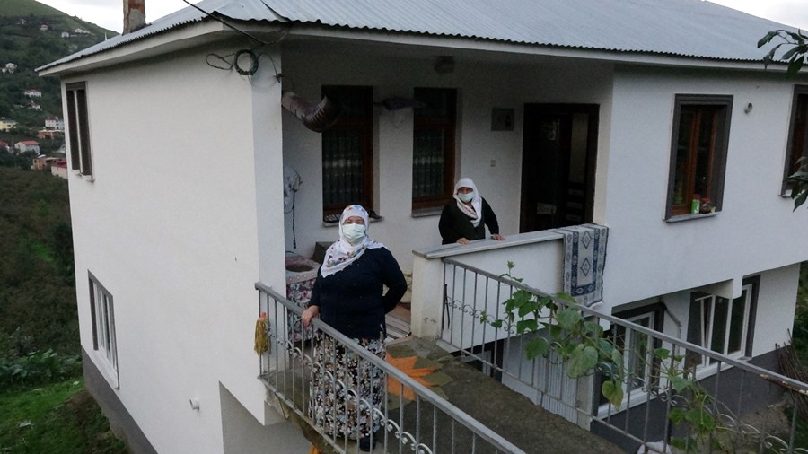 Trabzon'da 106 yaşında koronavirüsü yendi