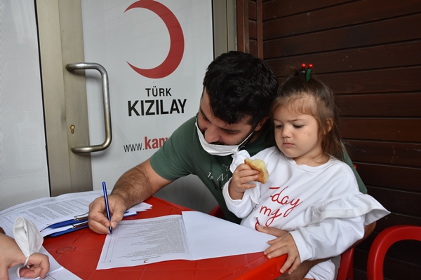 Trabzon'da kan vermek için yarıştılar