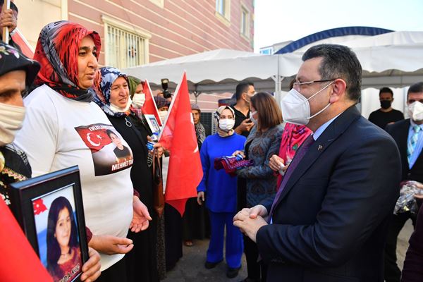 Başkan Genç'ten Diyarbakır annelerine ziyaret! 