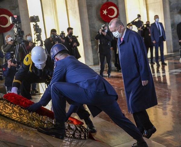 Cumhurbaşkanı Erdoğan ve devlet erkanı Anıtkabir'de