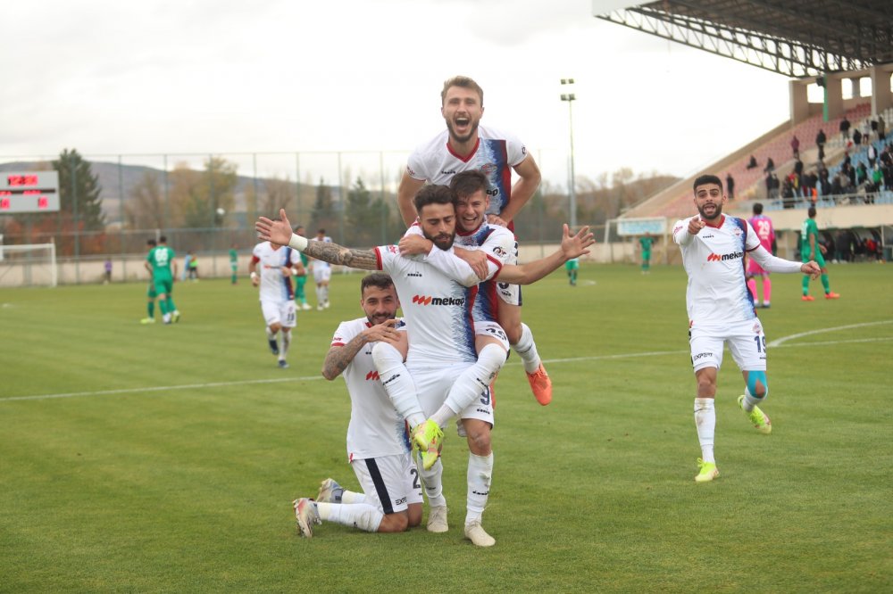 Hekimoğlu Trabzon yoluna devam ediyor