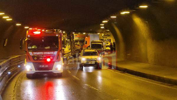 Trabzon’da tırlar birbirine girdi! Trafik felç oldu