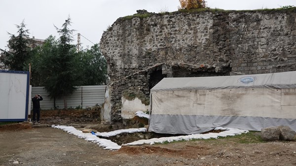 Trabzon'da sur kazılarında tarih fışkırıyor