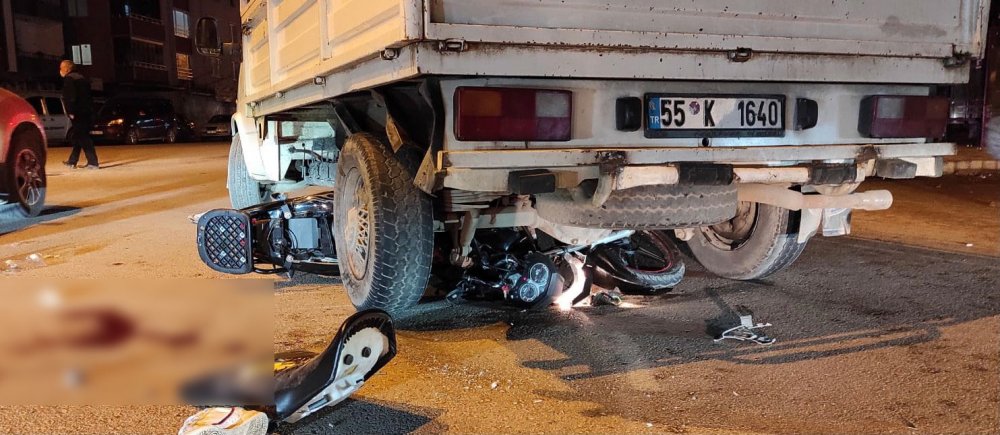 Ordu'da motosiklet kamyonetin altına girdi: 2 yaralı