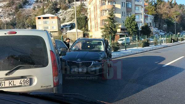 Trabzon'da buzlanma kaza getirdi! 2 kaza 4 yaralı