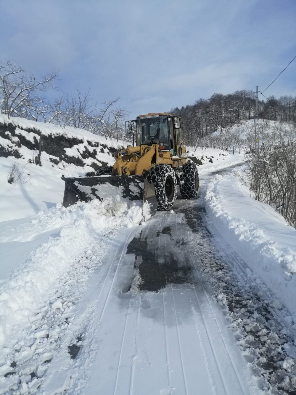 Doğu Karadeniz’de kar esareti; 366 yol kapandı