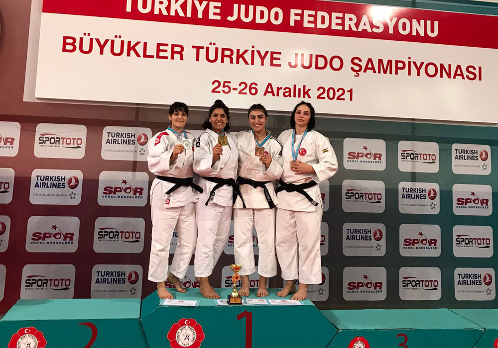 Trabzonsporlu Nurcan Yılmaz'dan altın madalya